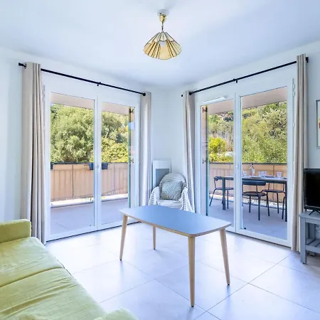 Apartment Le Clos Jardin-4 By Interhome