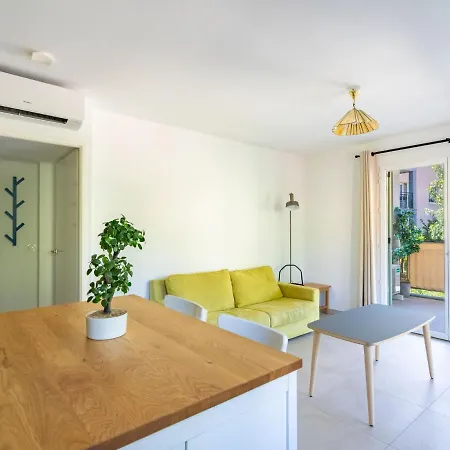 아파트 Le Clos Jardin-4 By Interhome