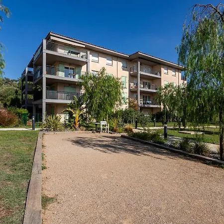 Apartmán Le Clos Jardin-4 By Interhome